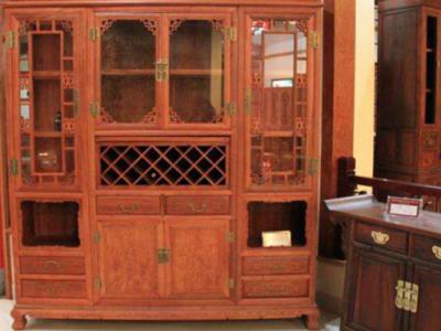 武汉最大旧家具市场难得收到一件红木家具